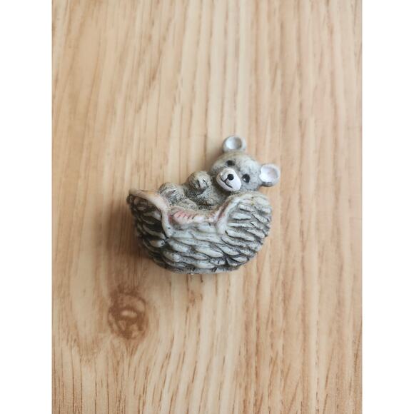 Lot 4 Bear Fridge Magnets Resin & Plastic Vintage Style Collectible Decor Set - Picture 6 of 11